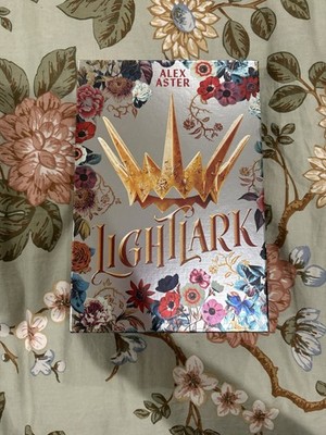 Lightlark: Collector's Edition (the Lightlark Saga Book 1) Book by Alex Aster