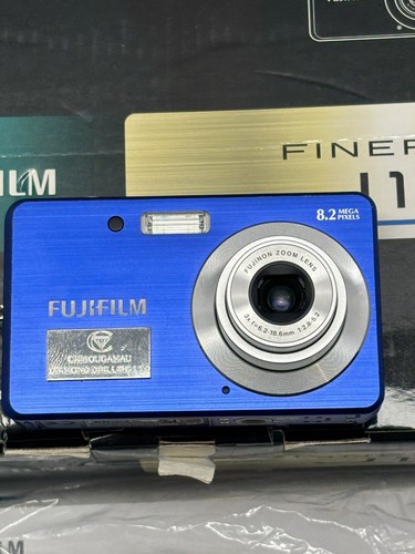 Fujifilm Digital Camera FinePix J12 8.2 MP - Picture 7 of 11
