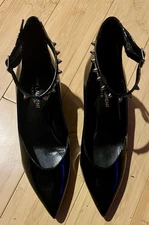 Saint Laurent Black Patent Leather Point Toe Studded Ankle Pump Shoes. Size 7/37