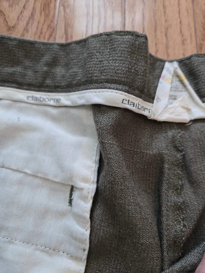 Mens Claiborne Size 34 Gray/Green/Brown shorts - Image 3 of 4