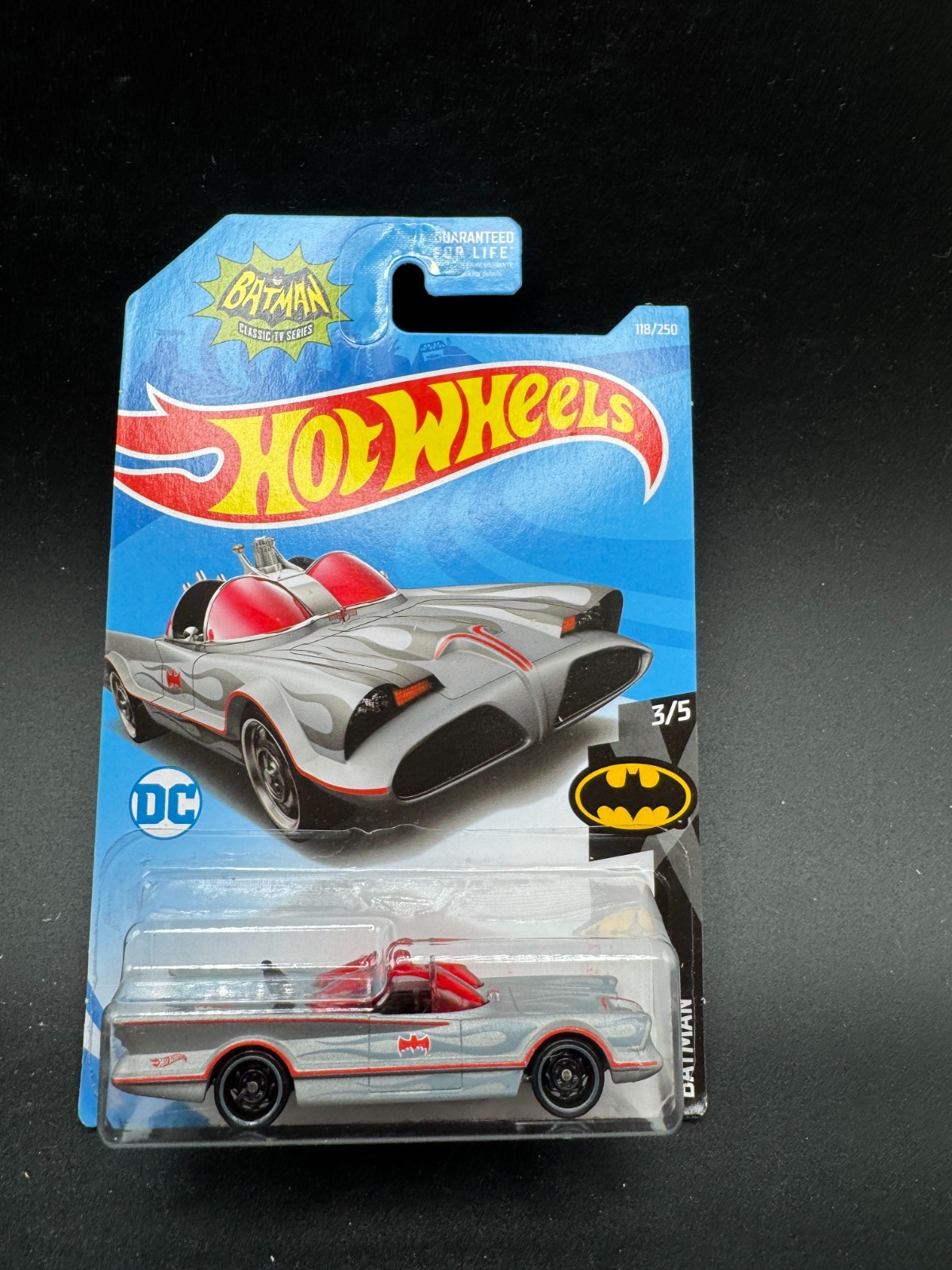 NIP 2019 Hot Wheels TV Series Batmobile 118/250 Batman /5 Silver C2