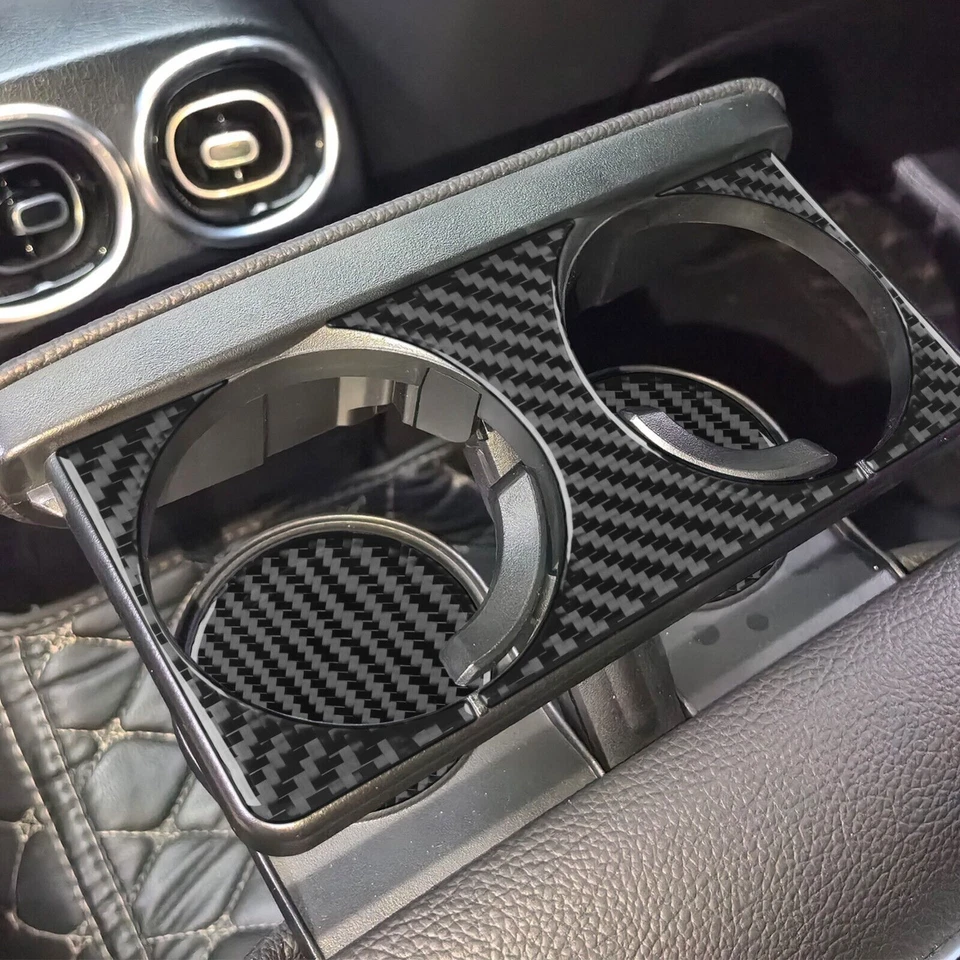 Cubierta portavasos de agua trasero de vinilo de fibra de carbono para Benz Clase C W206 2022-24 Foto 4 de 4