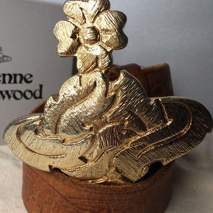 希少Vivienne Westwood チェーンベルト　GOLD Vivienne Westwood Leather Belt Gold Orb Buckle with Box Used