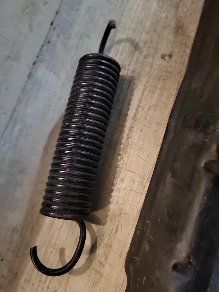 1967-1969 CAMARO FIREBIRD + 1965-1967 IMPALA CHEVELLE Pass HOOD HINGE ORIGINAL - image 2 of 3