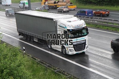 LKW Foto DAF XF Planensattelzug Portugal weiß Globisafira XF Limited Edit #h3qx