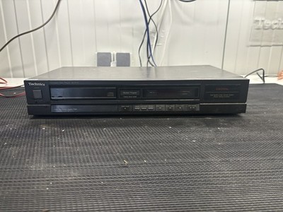 Technics SL-P111 CD Spieler Compact Disc Player Lesen!