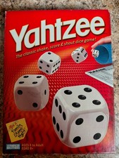 Hasbro Yahtzee Dice Game Family Game Night 2005 Parker Bros COMPLETE, PLAYABLE 