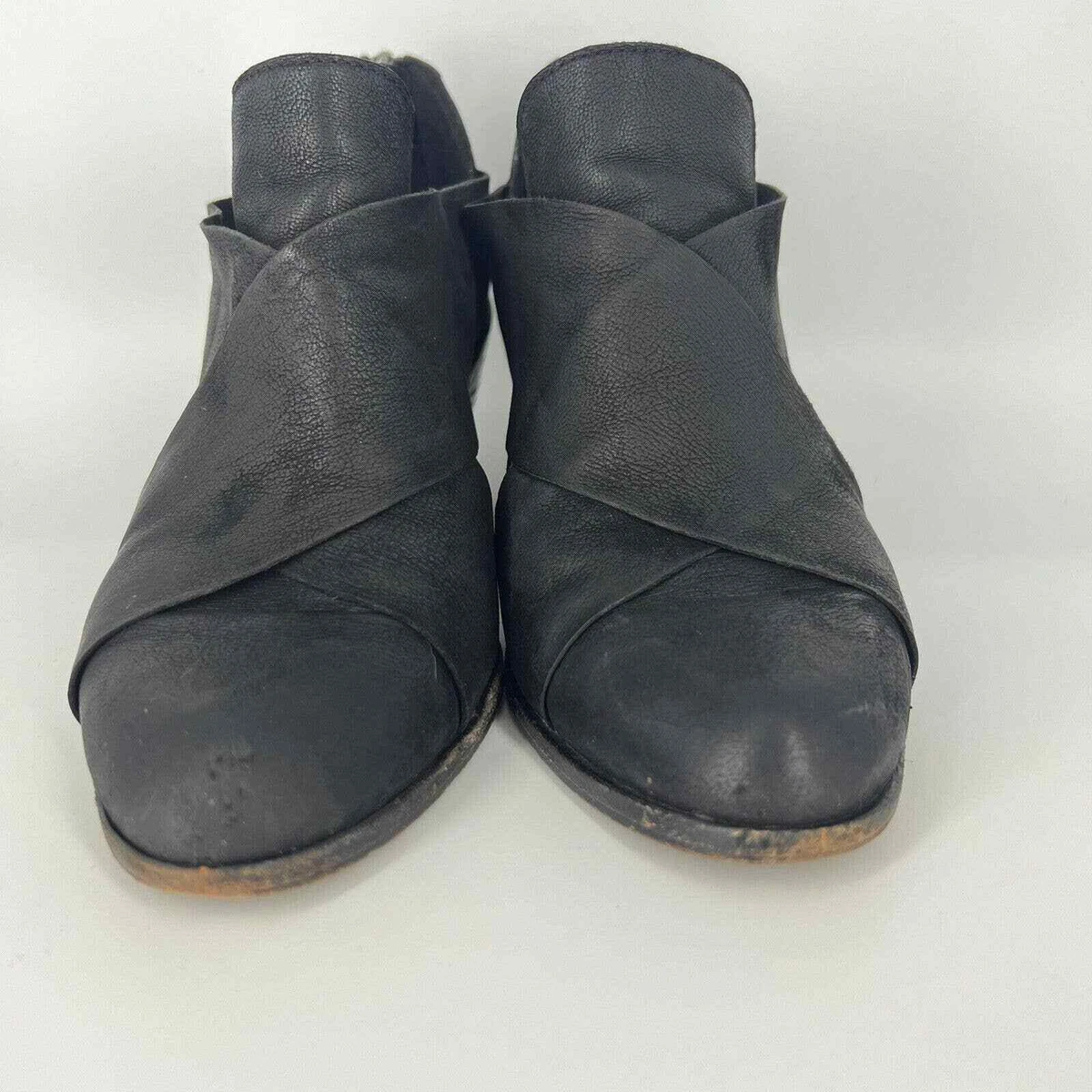 Eileen Fisher Walt Cross Strap Bootie Back Zip Black Size 6.5