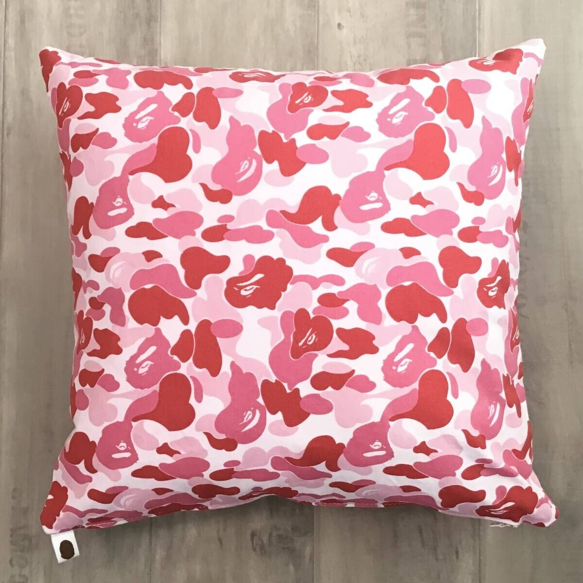 ビーズクッション・クッションソファ A BATHING APE ABC CAMO RELAX CUSHION BAPE ABC camo pink cushion pillow A Bathing Ape | eBay