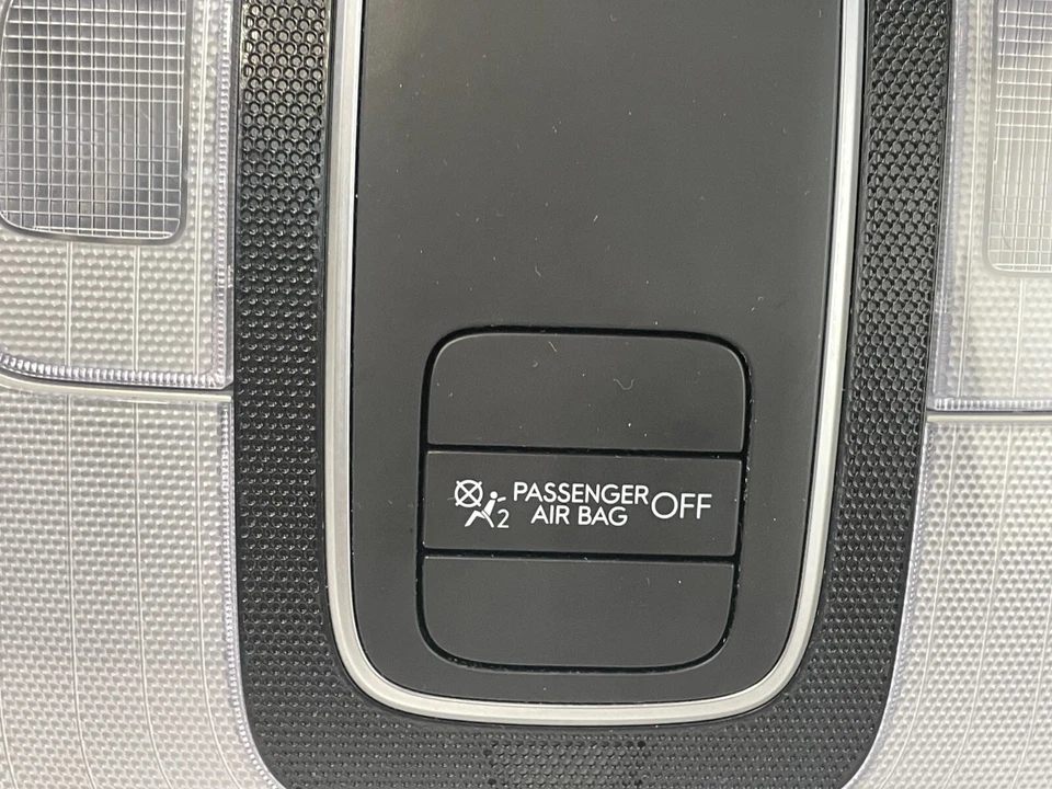 21 - 25 HYUNDAI ELANTRA FRONT INTERIOR OVERHEAD ROOF MAP DOME LIGHT LAMP # 93708 - Image 3 of 4