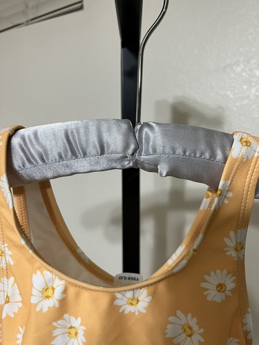 OLD NAVY kids swimsuit Size S (6-7 Yrs.) Yellow. - 第 6/7 張圖片
