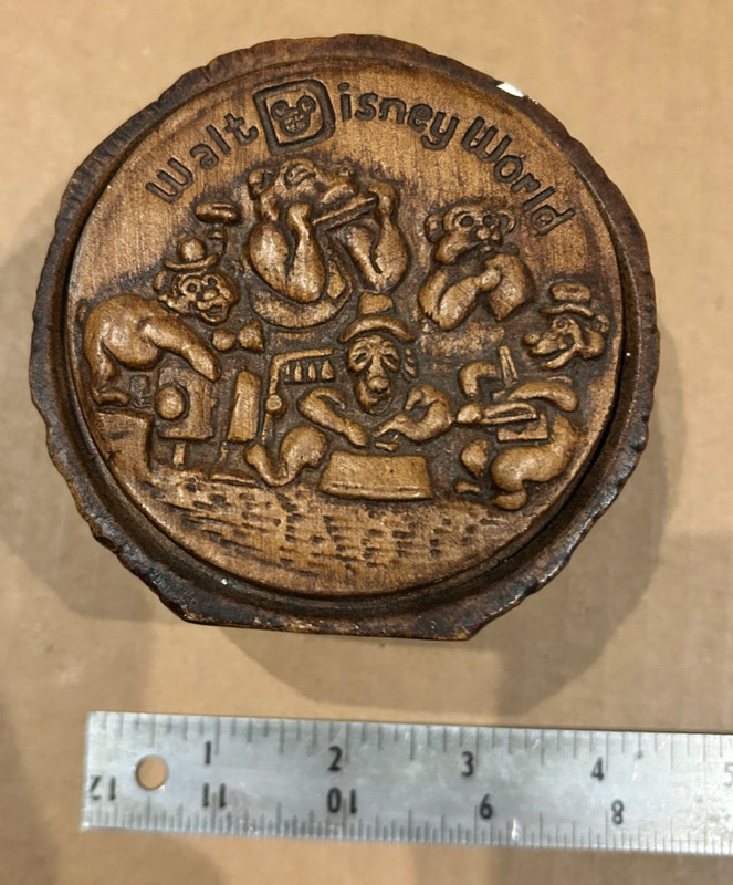 Vintage Walt Disney World Bear Jamboree Ceramic Treasure Craft Bank Souvenir