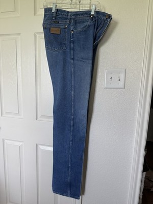 Wrangler 33x38 Cowboy Cut Men's Blue Medium Wash Denim Straight Jeans