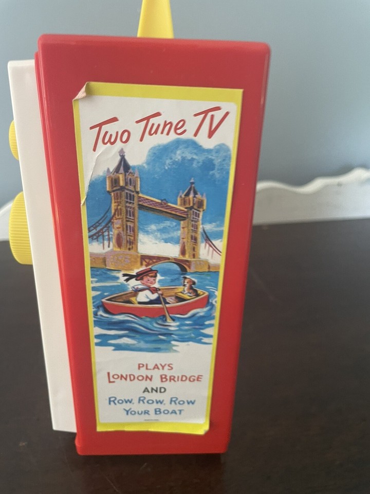 2009 Fisher Price Giant Screen Music Box TV Toy Two Tunes Two Picture