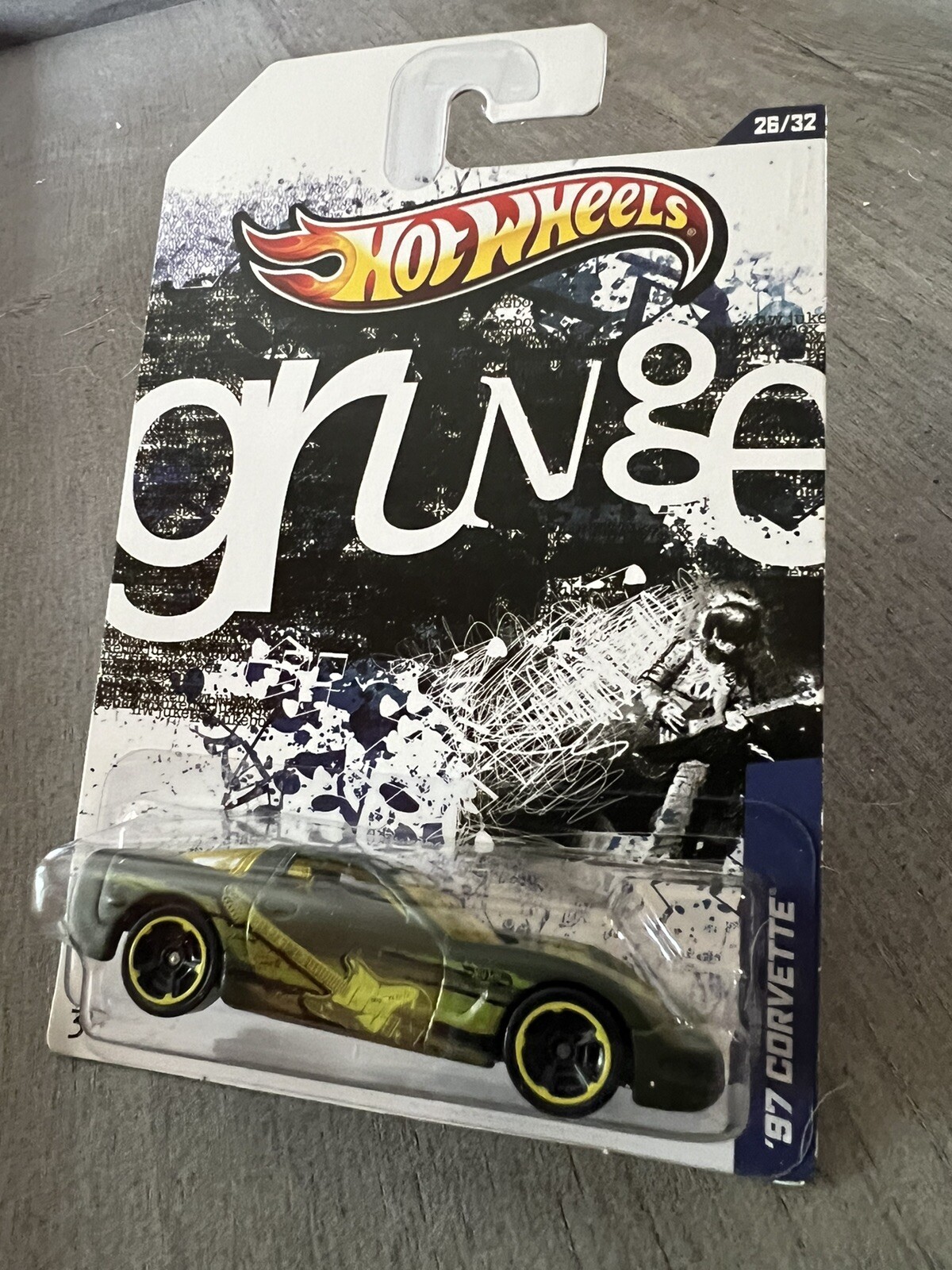 2013 Hot Wheels Jukebox Walmart Exclusive 1997 Corvette Matte Olive Green MC5s