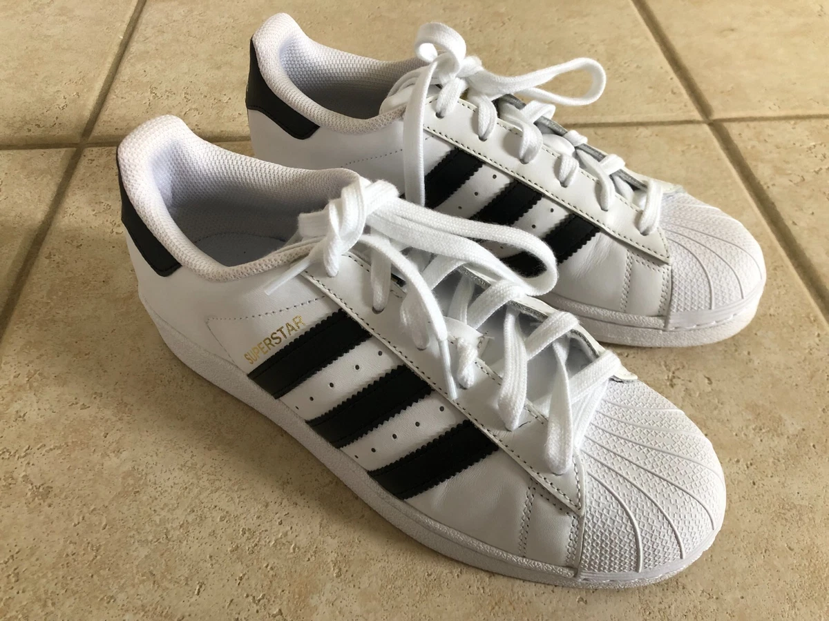 Adidas superstar size 7.5 womens hotsell