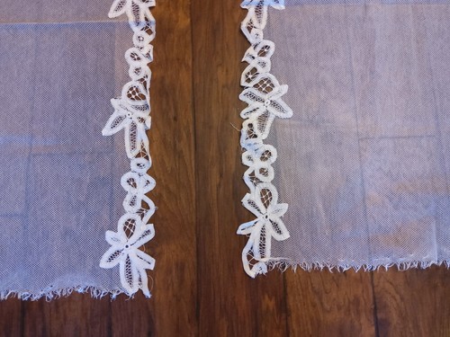 Fabulous set of two french antique net & tape lace curtains 36x2=72x86" d11 - Picture 10 of 10