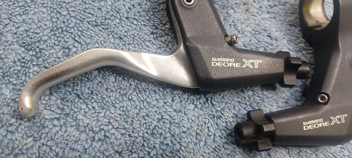 used, Shimano Deore XT BL-M739 Bicycle V-brake Levers MTB, black