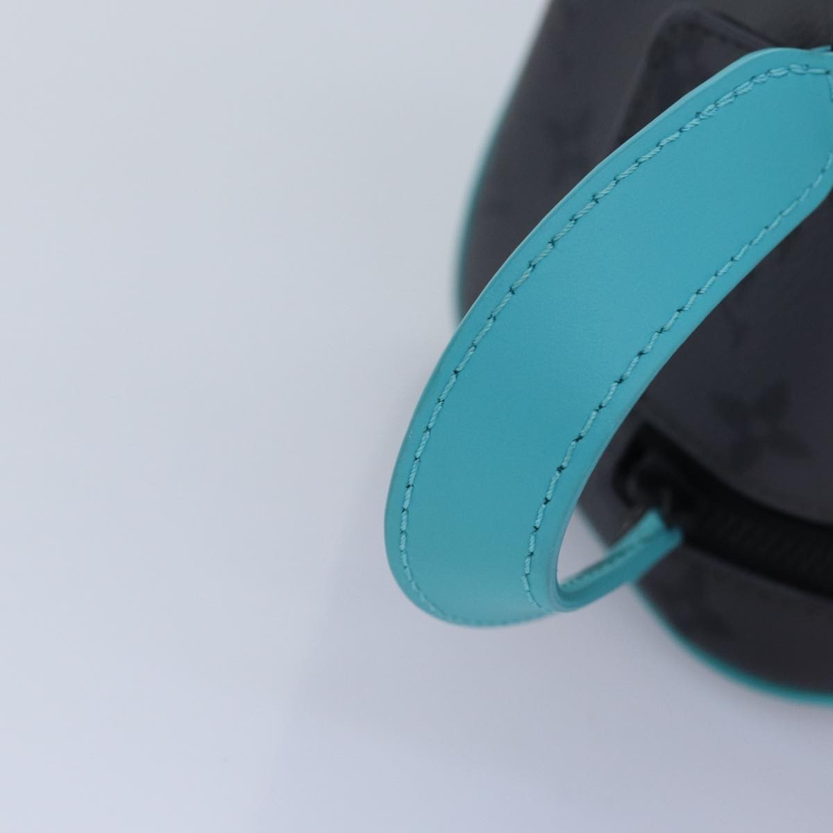 LOUIS VUITTON Monogram Eclipse Reverse Dopp Kit B… - image 7