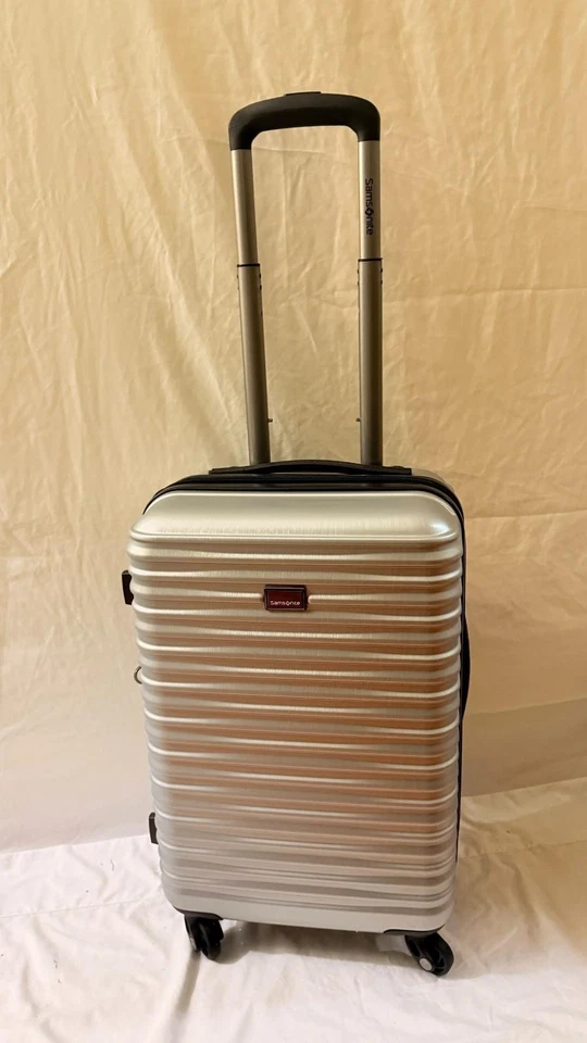New Samsonite Uptempo Lux Hard side 20" Carry On Spinner Luggage Silver Suitcase - Image 3 of 4