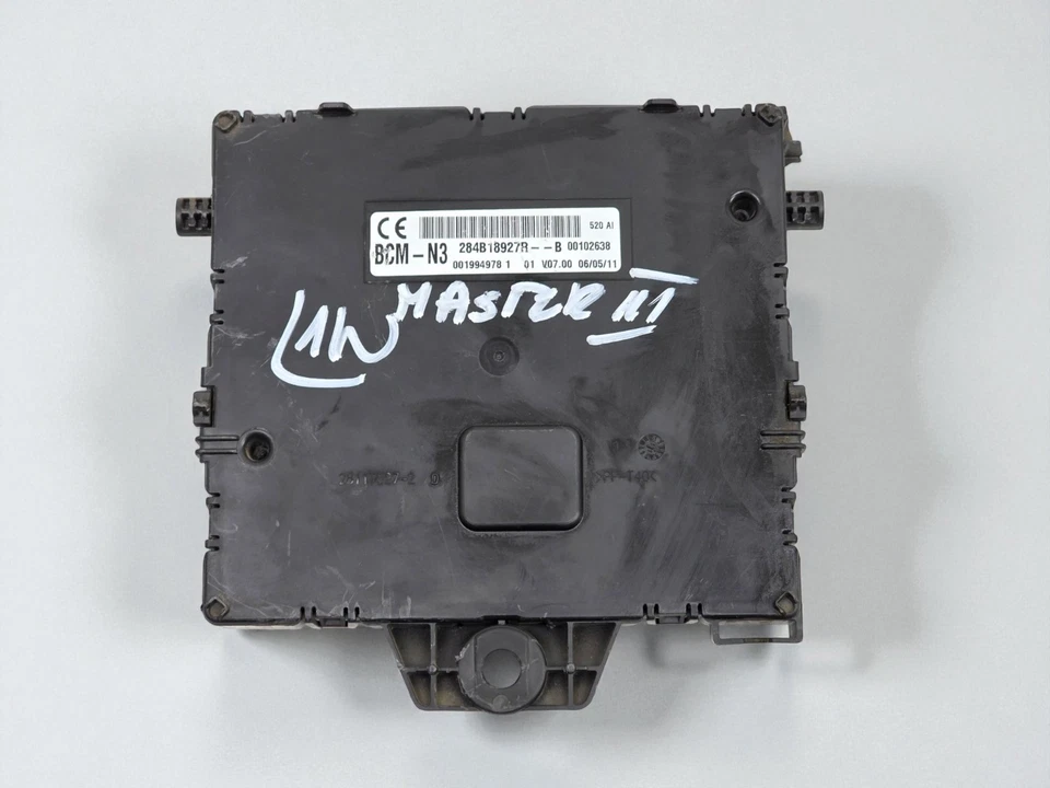 284B18927R Comfort / Convenience Module Renault Master III 2015 - Image 2 of 2