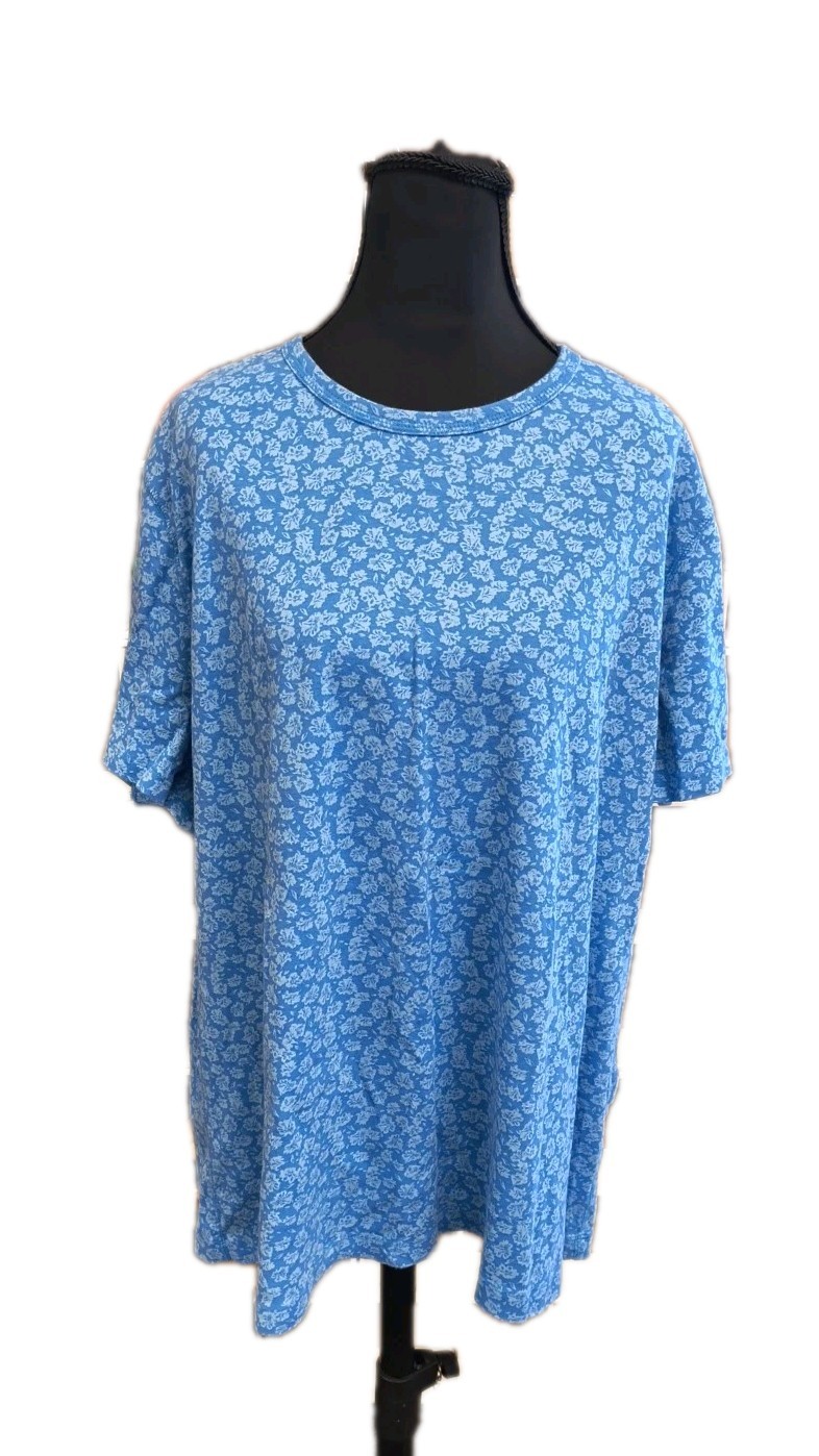 North Crest Women’s 3X Plus Blue Floral Short Sleeve Top Blouse