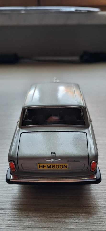 BBURAGO Rolls Royce Silver Shadow II 0134 1:24 - Immagine 4 di 4