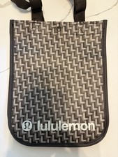 Lululemon Small Holiday 2025 2026 Logo Reusable Shopping Bag New