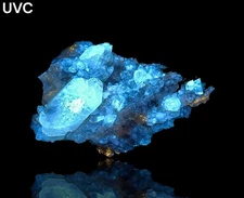 143 Gr. Fluorescent Rare Petroleum Diamond Quartz Cluster On Matrix @Pak
