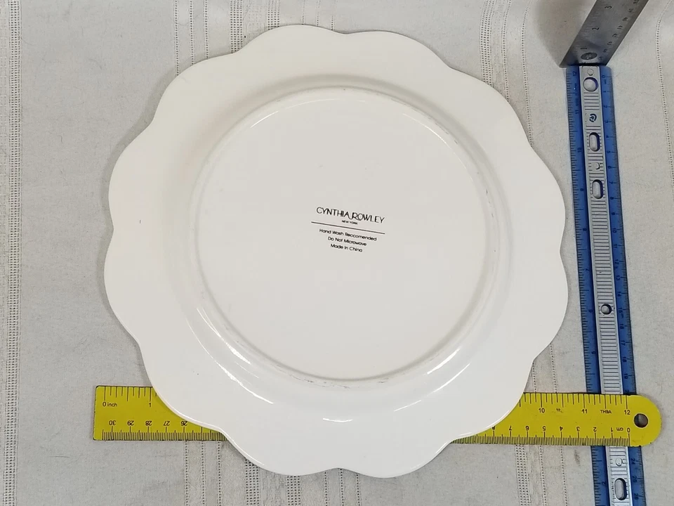 Cynthia Rowley Black & White Scalloped Dinner Plate  11 in - Image 4 of 4
