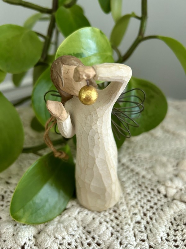 Willow tree collection angel of wonder 2002 figurine decoration