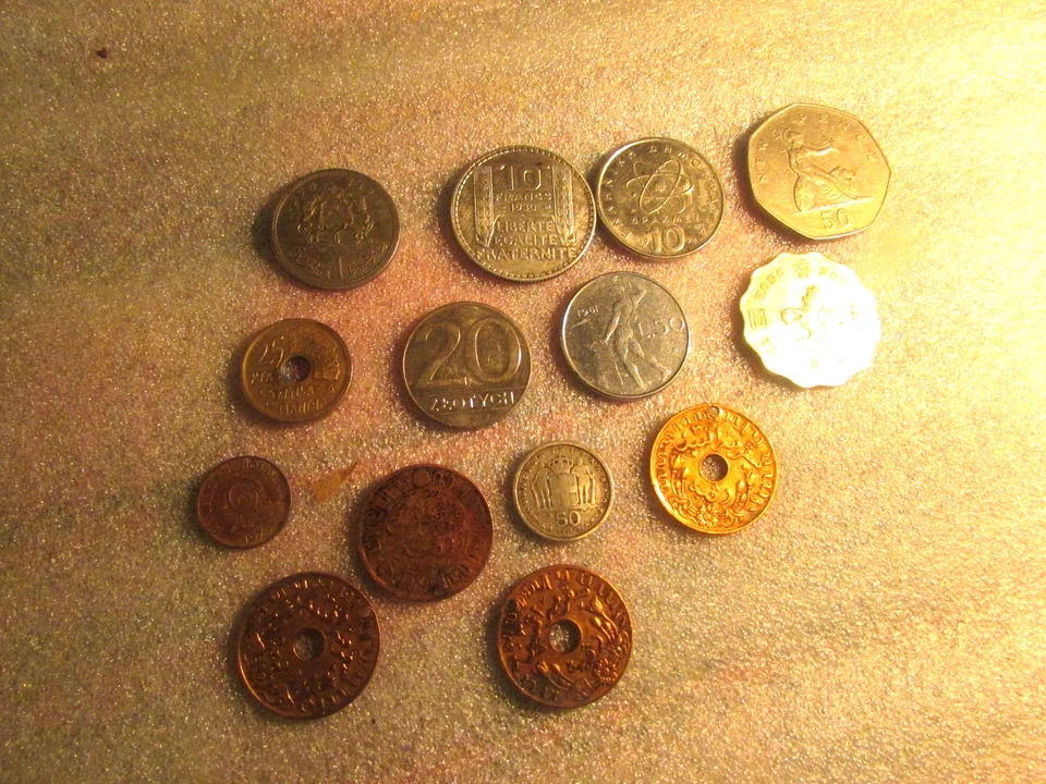 FOREIGN COIN VARITY - LOT OF 14 - 1916 TO 1998 - Image 2 of 4