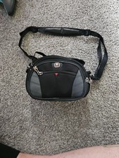 Swiss Gear Wenger The Sherpa Padded Camera Case Bag Black w/ Strap