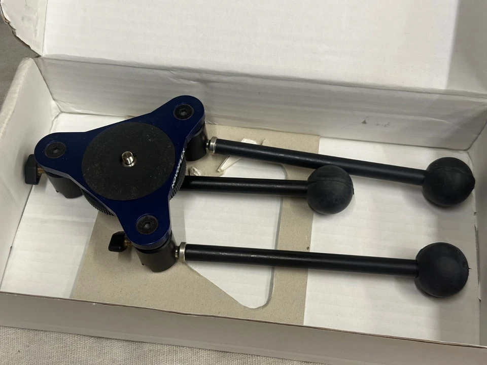 Novoflex MiniPod NF3320 Macro Tripod - Image 2 of 3