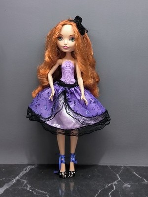 Ever After High Puppen Holly O'Hair - Haarstyling Zustand siehe Bilder 