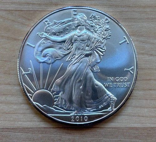 2010 Uncirculated American Silver Eagle 1 Oz .999 Fine Silver