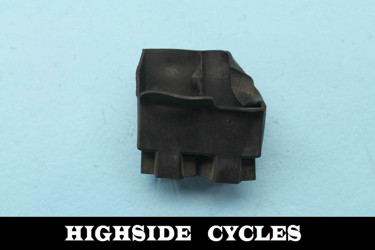 976 99 HARLEY-DAVIDSON ELECTRA GLIDE RUBBER BOOT DAMPER HOLDER