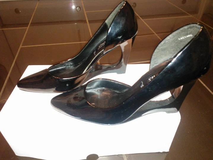 Size 40 shop female shoes