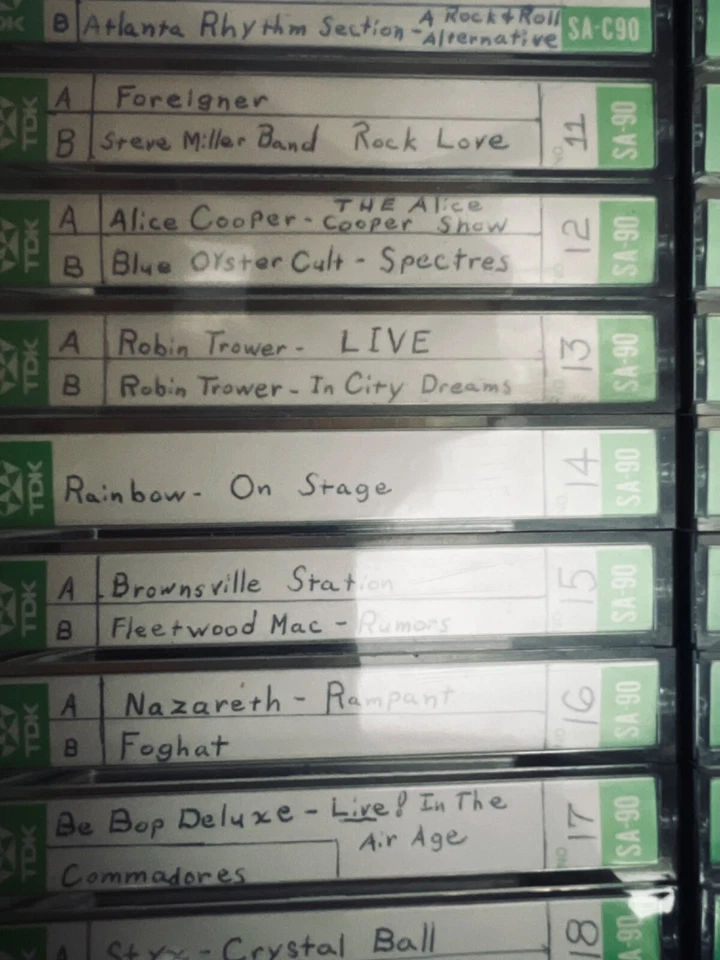 VTG Lot Of 101 Cassette Tapes 60s/70s ELO Rush Journey Eagles Rock Soul Folk Etc - Image 4 of 4