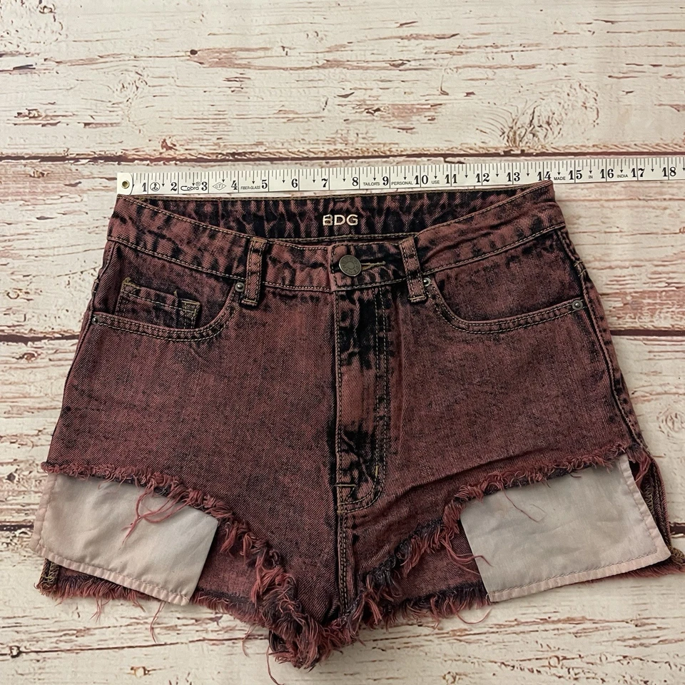 Pantalones Cortos de Jean BDG Urban Outfitters Lou de Tiro Alto Bajo 27 Rosa Lavado Foto 3 de 4