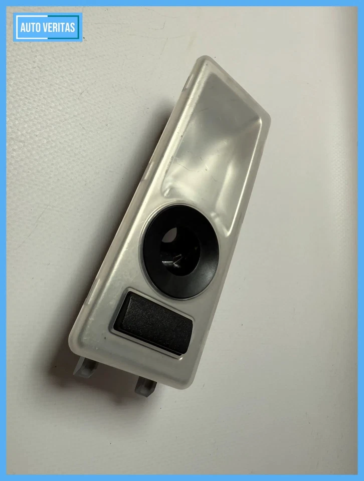 Original BMW E61 interior light rear left light 63.31-6 921 163 - Image 3 of 4