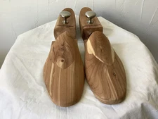 JOHNSTON & MURPHY L Shoe Trees Chrome-Knob , CEDAR Wood Adjustable, Men’s NwoT