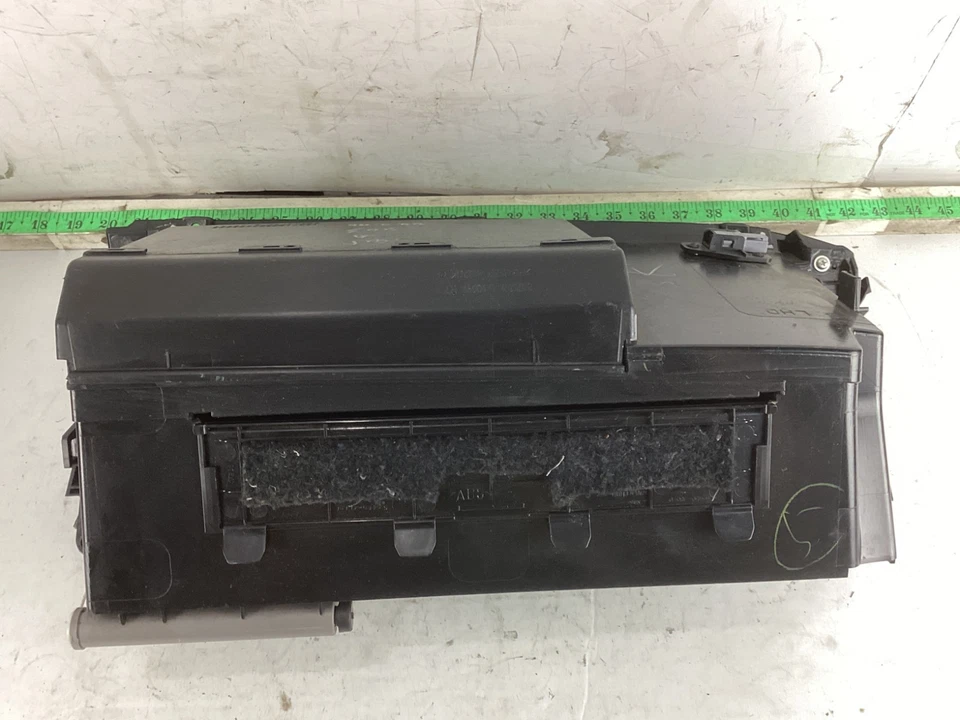 2006-2008 Lexus IS350 IS250 Glove Box Storage Compartement OEM - Image 3 of 4