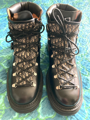 DIOR Explorer hiking boots size US11/ EU44