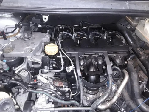 8200332851B Condensador/Radiador Aire Acondicionado para RENAULT ESPACE 1473417 - Imagen 5 de 10