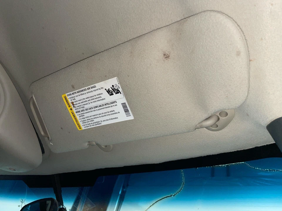 2003 - 2007 GMC Sierra 1500 Passenger RH Right Gray Sun Visor - Image 2 of 2