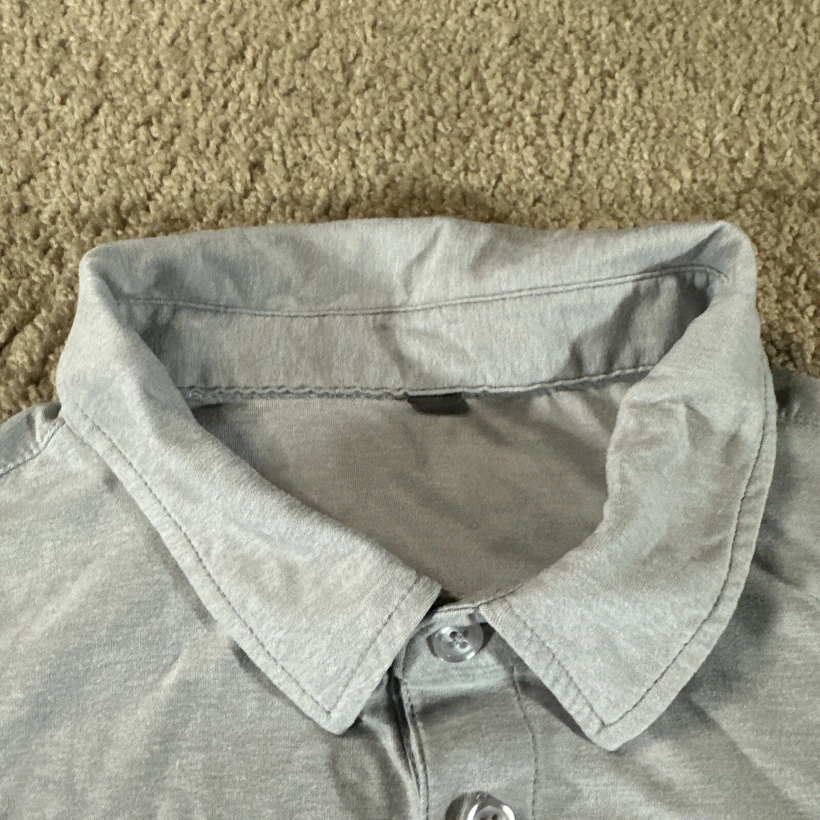 vuori strato tech performance stretch athleisure shirt