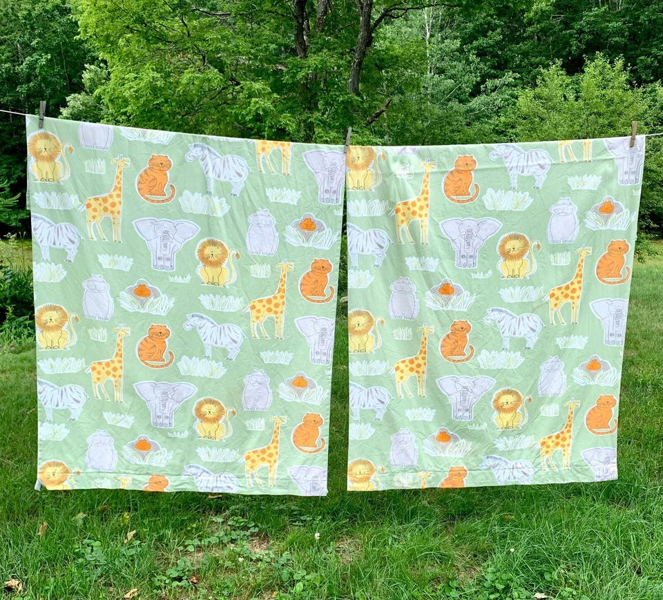 Cortinas de habitación para guardería o niños estilo de dibujos animados de animales de zoológico verde 61 pulgadas de largo 86 pulgadas de ancho Foto 2 de 4