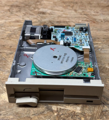 Floppy Disk Drive Floppy Laufwerk TEAC FD-55GFR 7193-U | 5,25''