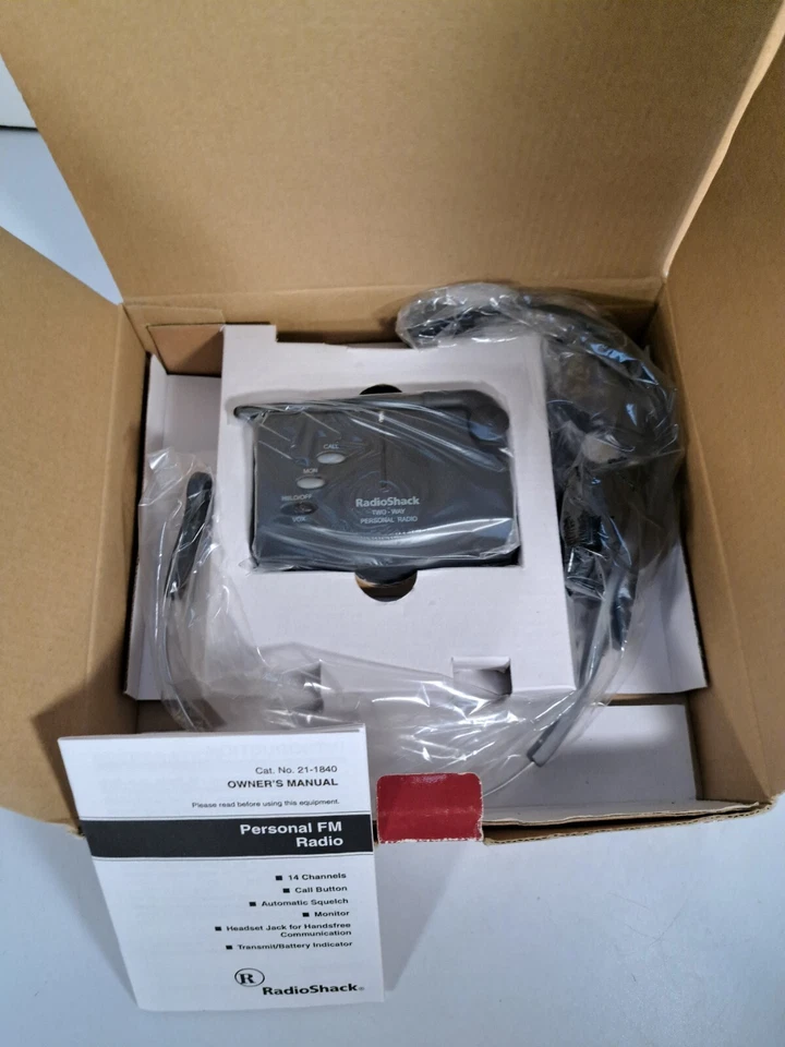 New Radio Shack Hands Free 14 Channel Personal Radio 21-1840 Read Description - Image 2 of 3